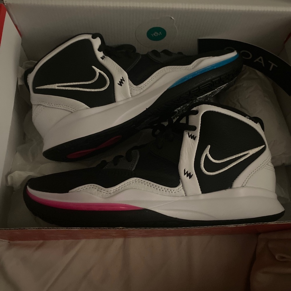 Kyrie infinity (south beach) basketball/volleyball shoe size 6.